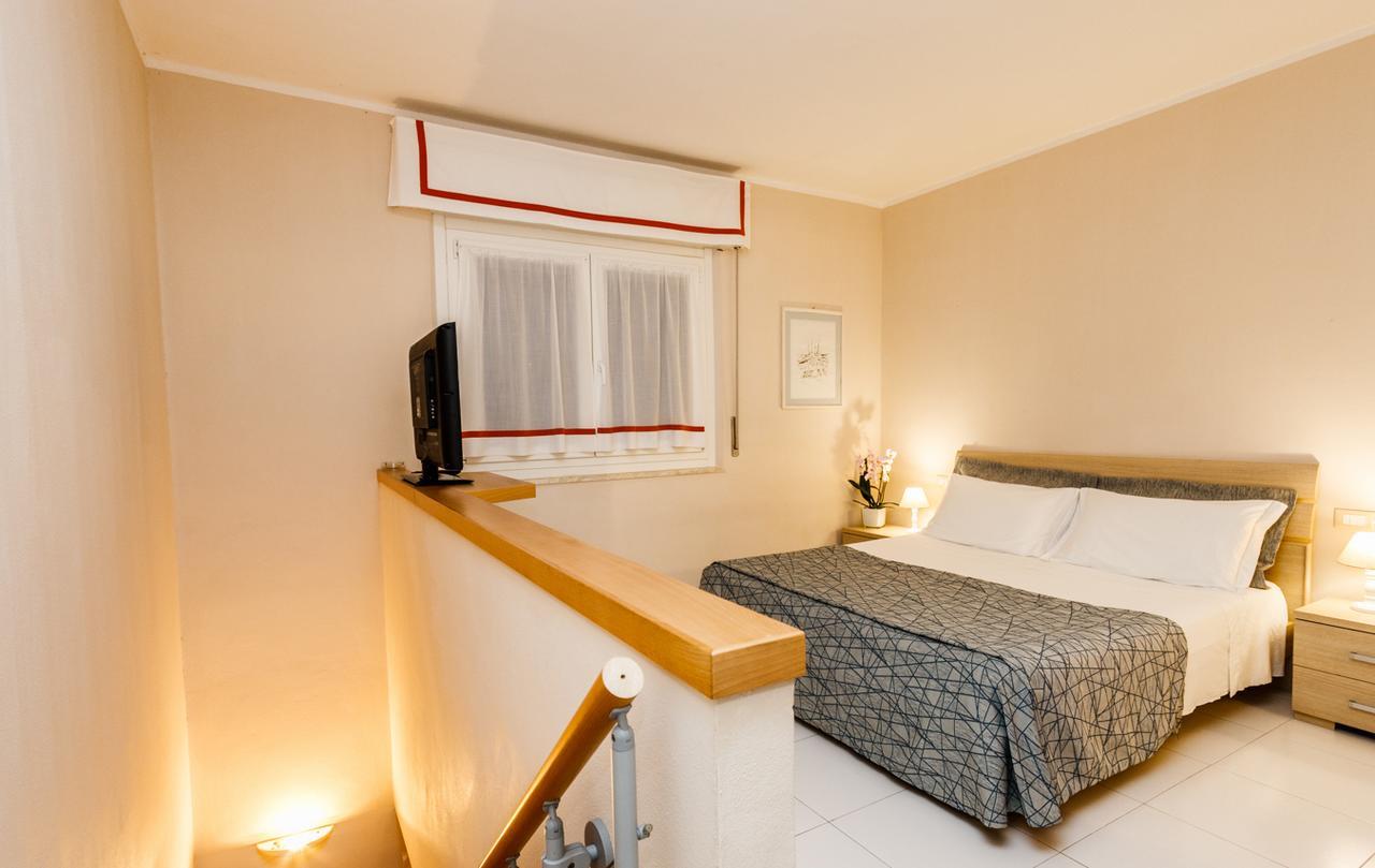 Sabrina Hotel